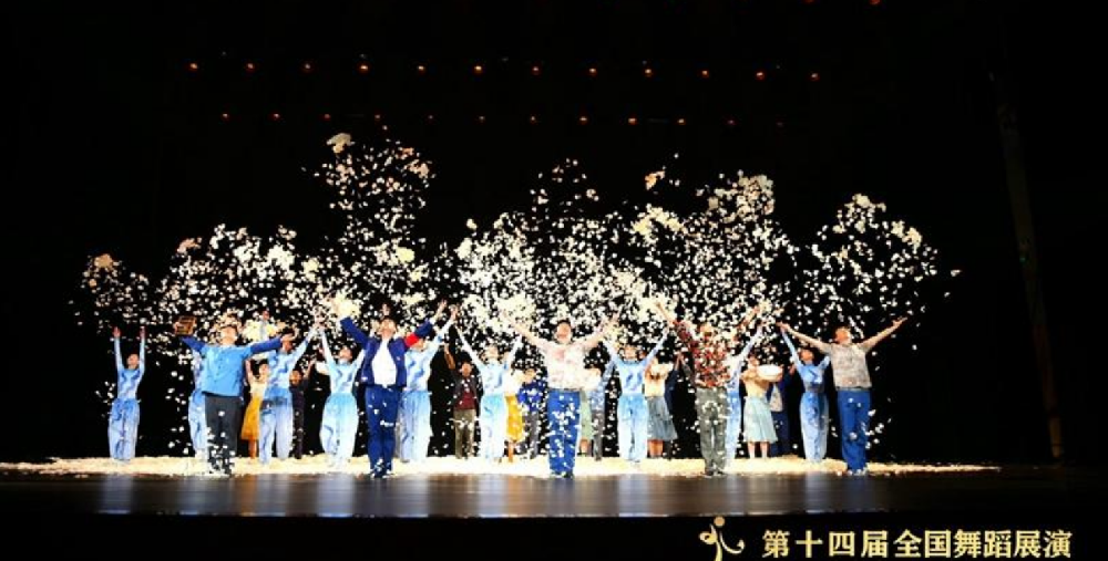 【青島新聞網(wǎng)】從海洋到草原 青島《星河》閃耀全國舞蹈盛會