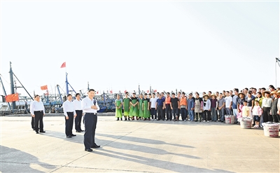 【人民日報(bào)】習(xí)近平在福建考察時(shí)強(qiáng)調(diào) 扭住目標(biāo)不放松 一張藍(lán)圖繪到底 在中國式現(xiàn)代化建設(shè)中奮勇爭先
