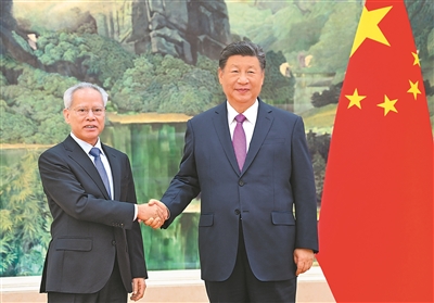 【人民日?qǐng)?bào)】習(xí)近平會(huì)見澳門特別行政區(qū)候任行政長(zhǎng)官岑浩輝 李強(qiáng)蔡奇丁薛祥參加會(huì)見